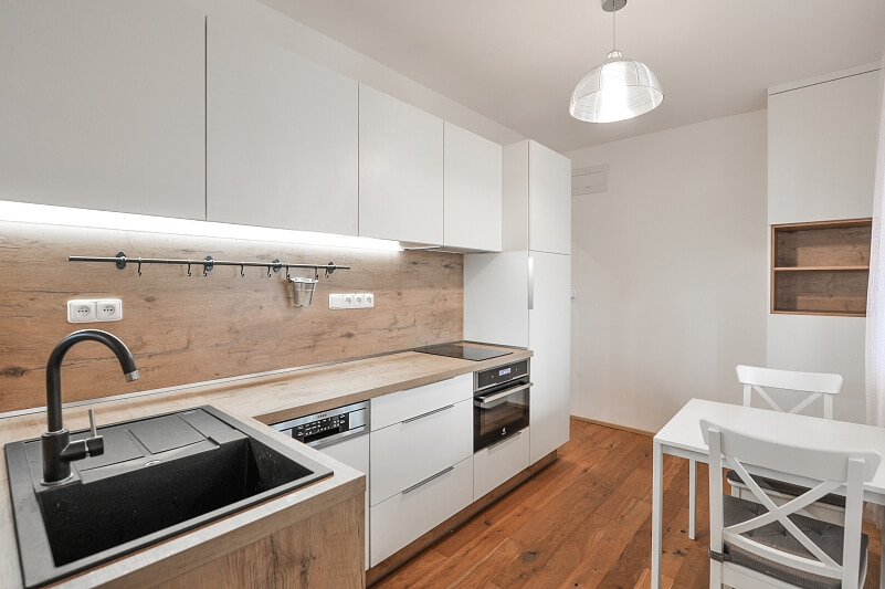 Na Hřebenech II, Podolí - Praha 4 | Prodej, Byt 1+kk, 63 m²