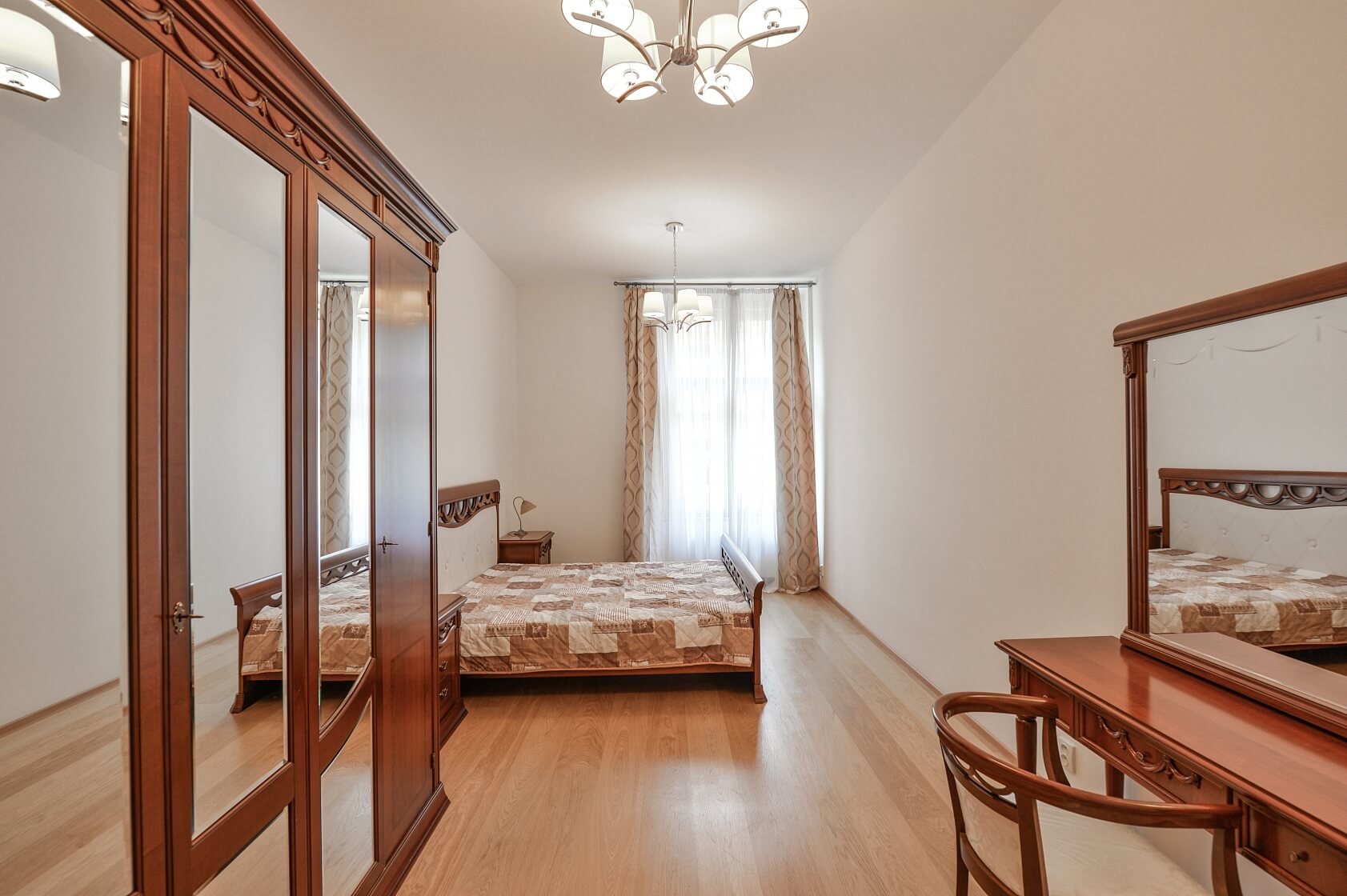 Staropramenná, Smíchov - Praha 5 | Pronájem, Byt 2+kk, 80 m²