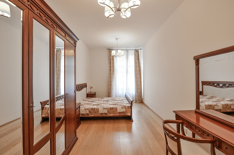 Staropramenná, Smíchov - Prague 5 | Rent, Apartment One-bedroom (2+kk), 80 m²