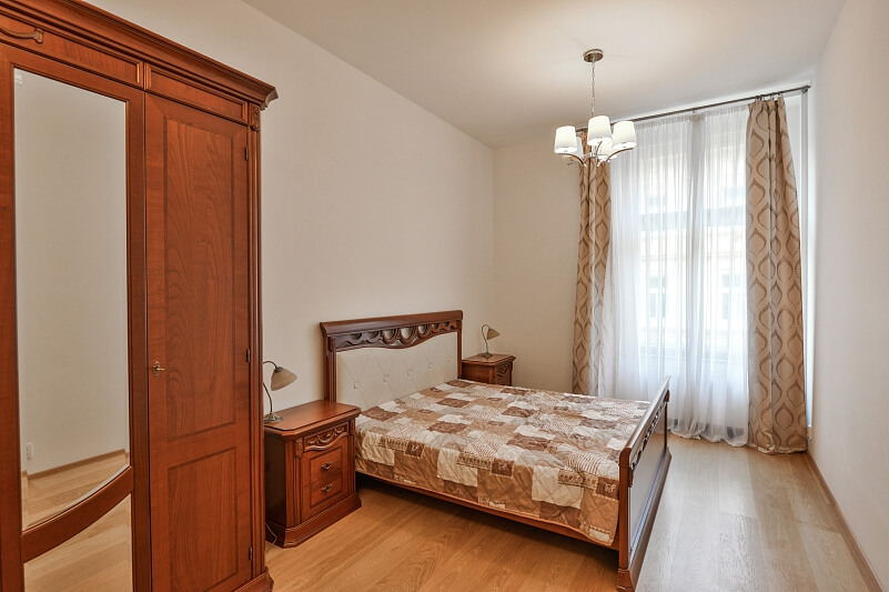 Staropramenná, Smíchov - Praha 5 | Pronájem, Byt 2+kk, 80 m²