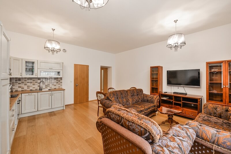 Staropramenná, Smíchov - Praha 5 | Pronájem, Byt 2+kk, 80 m²