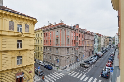 Staropramenná, Smíchov - Praha 5 | Pronájem, Byt 2+kk, 80 m²