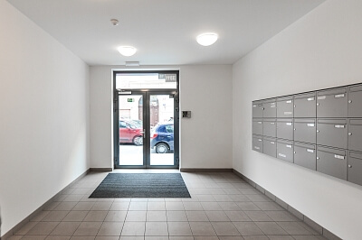Staropramenná, Smíchov - Praha 5 | Pronájem, Byt 2+kk, 80 m²