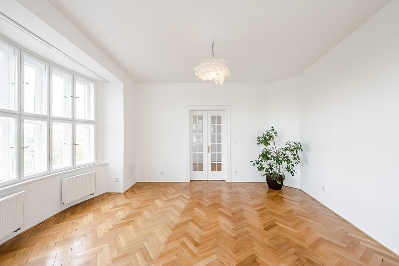 Janáčkovo nábřeží, Smíchov - Prague 5 | Rent, Apartment One-bedroom (2+kk), 65 m²