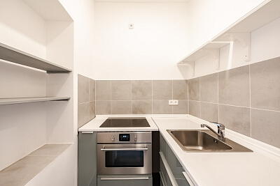 Janáčkovo nábřeží, Smíchov - Prague 5 | Rent, Apartment One-bedroom (2+kk), 65 m²