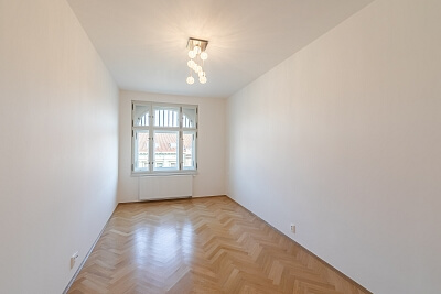 Korunovační, Bubeneč - Prague 7 | Rent, Apartment One-bedroom (2+1), 75 m²