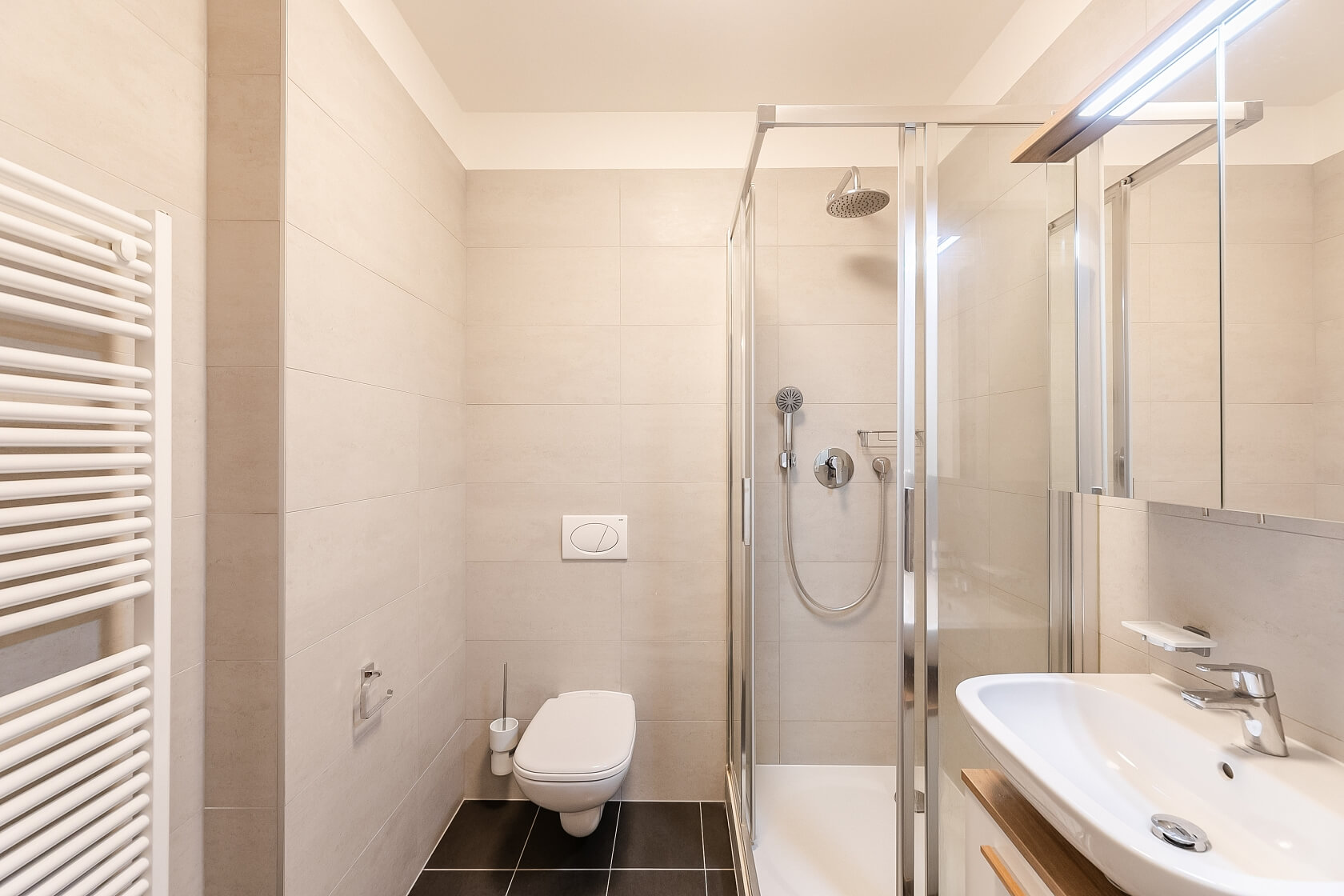 Korunovační, Bubeneč - Prague 7 | Rent, Apartment One-bedroom (2+1), 75 m²