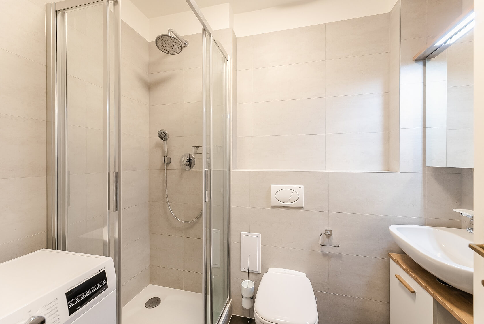 Korunovační, Bubeneč - Praha 7 | Pronájem, Byt 2+1, 75 m²