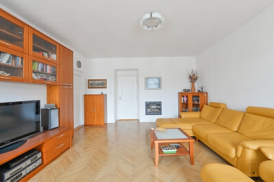 Malátova, Smíchov - Prague 5 | Rent, Apartment Three-bedroom (4+1), 99 m²