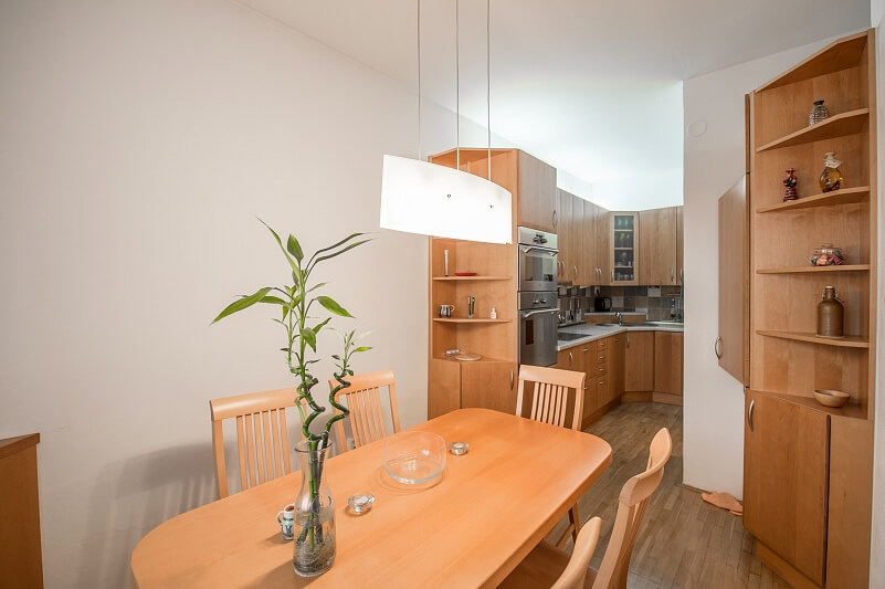 Malátova, Smíchov - Prague 5 | Rent, Apartment Three-bedroom (4+1), 99 m²