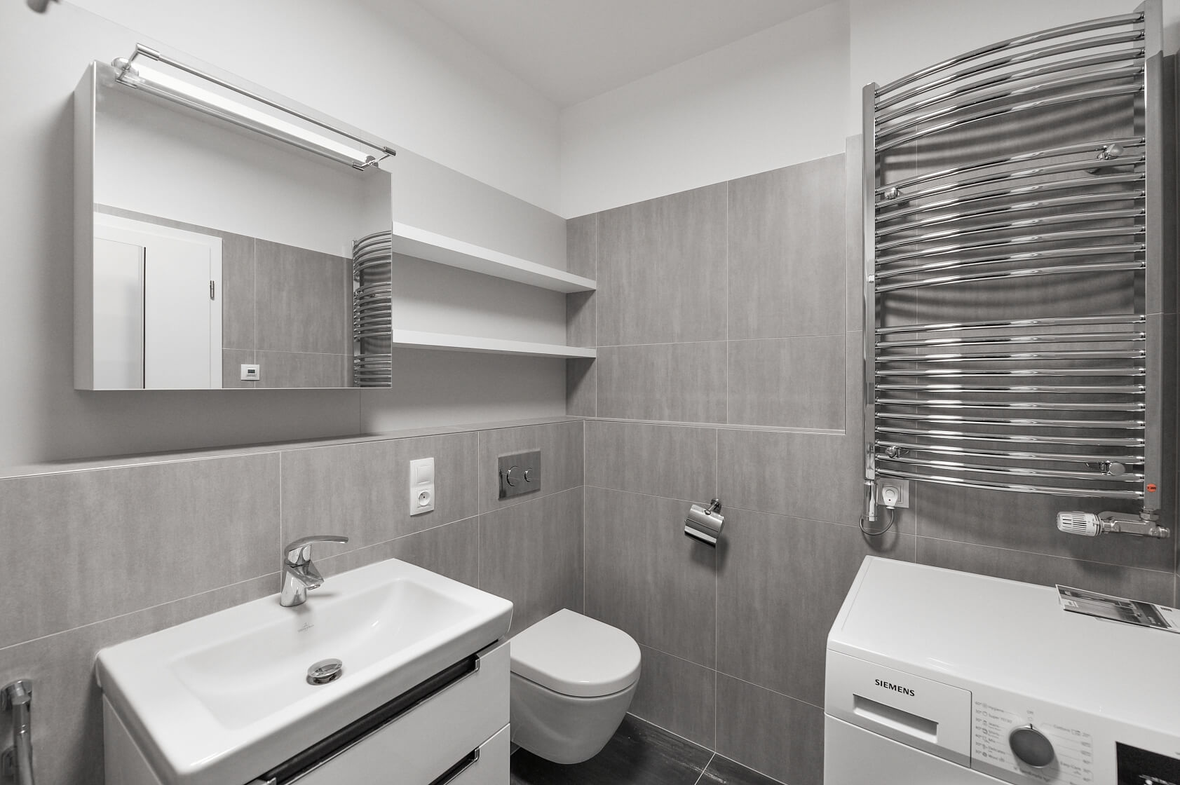 Sokolovská, Karlín - Prague 8 | Rent, Apartment One-bedroom (2+kk), 79 m²