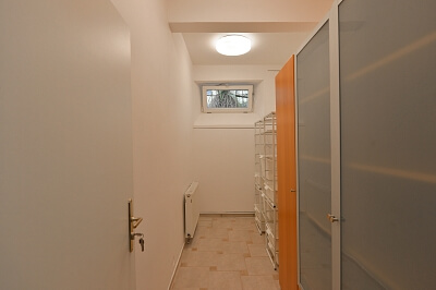 U Laboratoře, Střešovice - Prague 6 | Rent, Apartment One-bedroom (2+kk), 86 m²