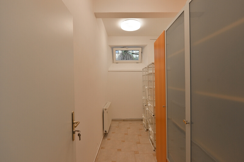 U Laboratoře, Střešovice - Praha 6 | Pronájem, Byt 2+kk, 86 m²