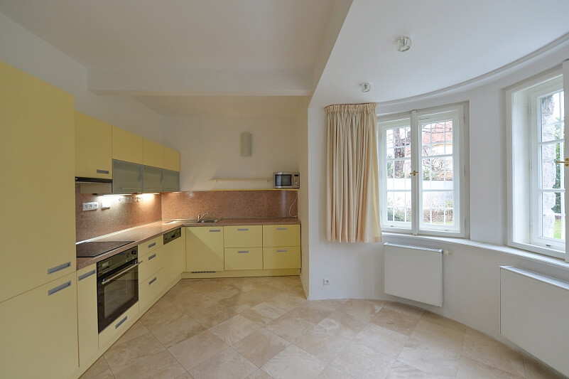 U Laboratoře, Střešovice - Prague 6 | Rent, Apartment One-bedroom (2+kk), 86 m²