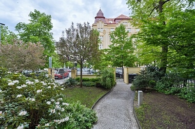 Ovenecká, Bubeneč - Prague 7 | Rent, Apartment Two-bedroom (3+kk), 133 m²