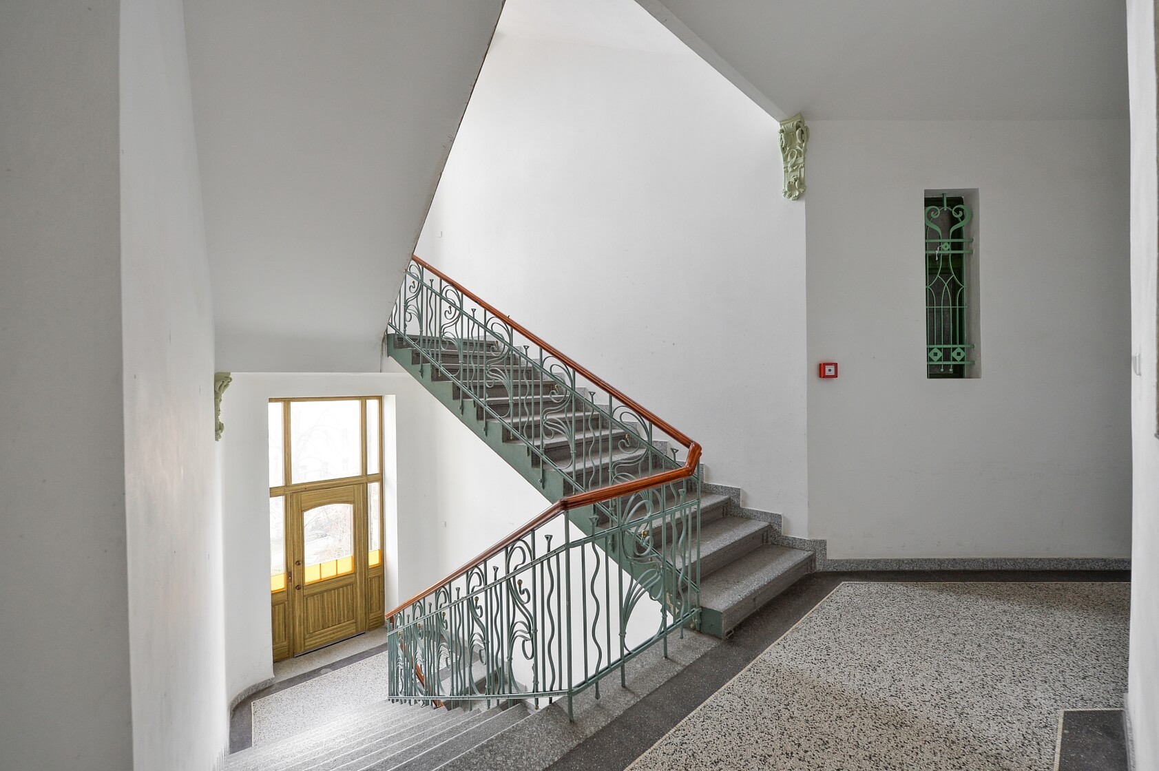 Na Švihance, Vinohrady - Prague 2 | Rent, Apartment Two-bedroom (3+kk), 100 m²