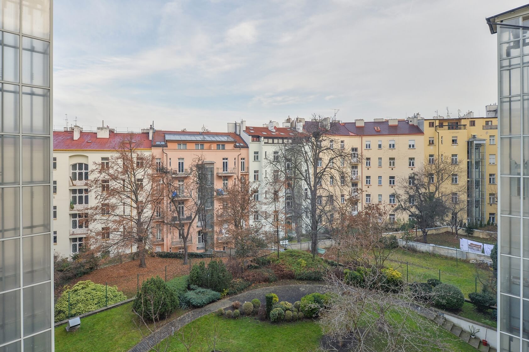 Na Švihance, Vinohrady - Prague 2 | Rent, Apartment Two-bedroom (3+kk), 100 m²