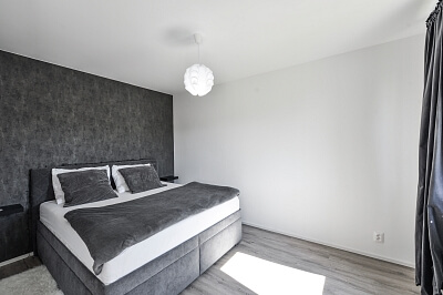 Lanžhotská, Zličín - Prague 5 | Sale, Apartment One-bedroom (2+kk), 65 m²