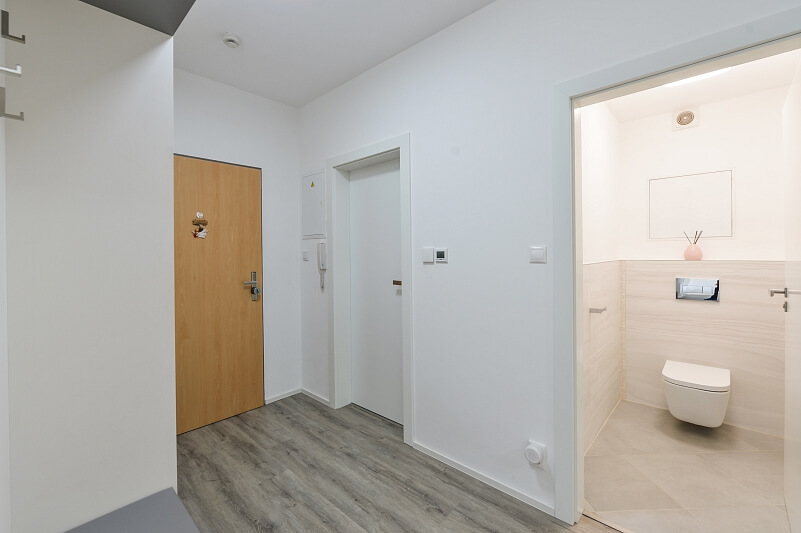 Lanžhotská, Zličín - Prague 5 | Sale, Apartment One-bedroom (2+kk), 65 m²