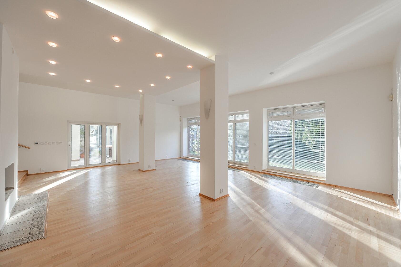 Kyjská, Hloubětín - Praha 9 | Pronájem, Rodinný dům 5+1, 440 m²