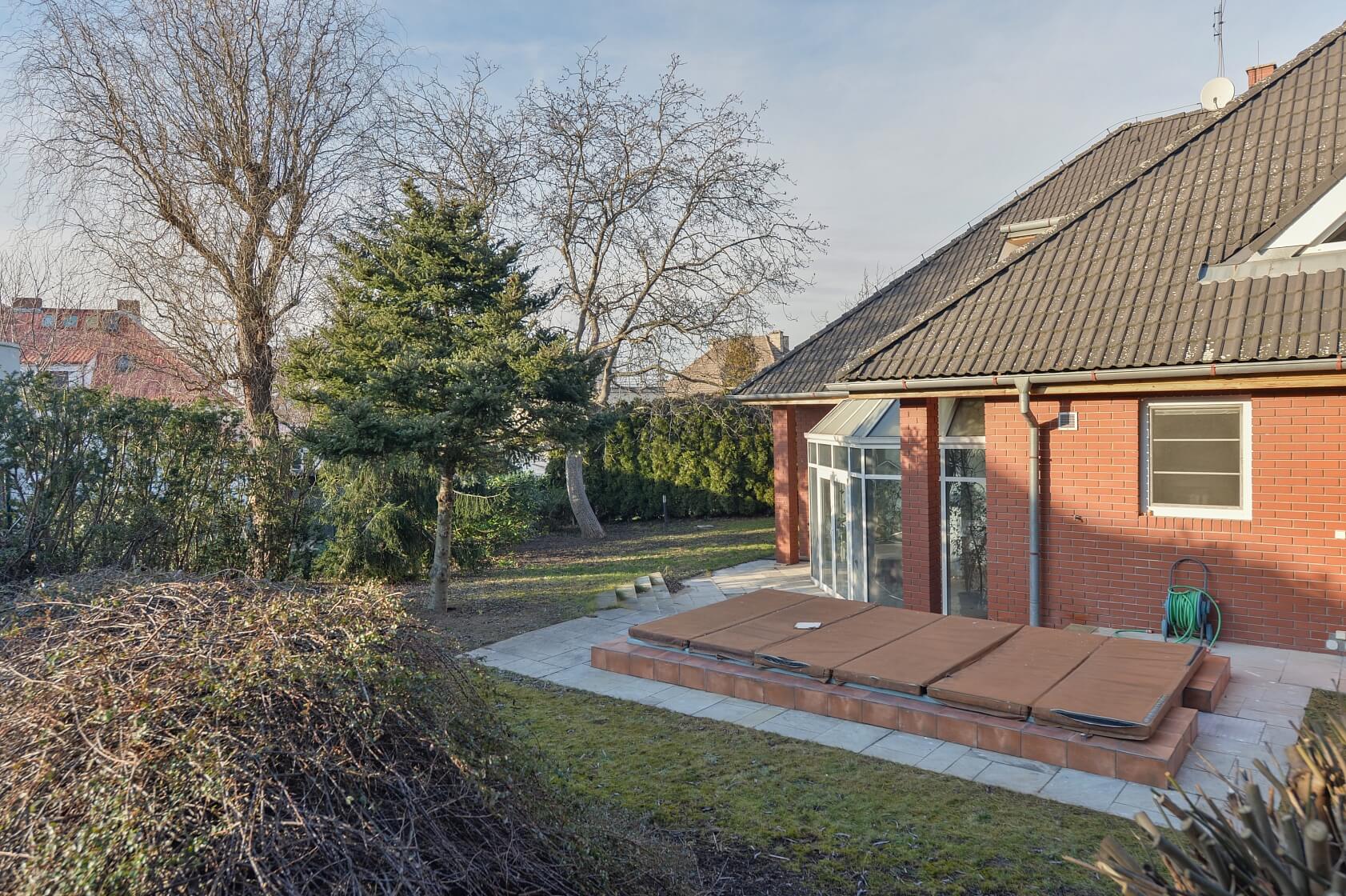 Kyjská, Hloubětín - Praha 9 | Pronájem, Rodinný dům 5+1, 440 m²