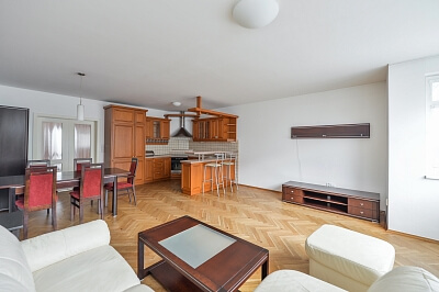 V Zeleném údolí, Kunratice - Prague 4 | Rent, Apartment Three-bedroom (4+kk), 103 m²