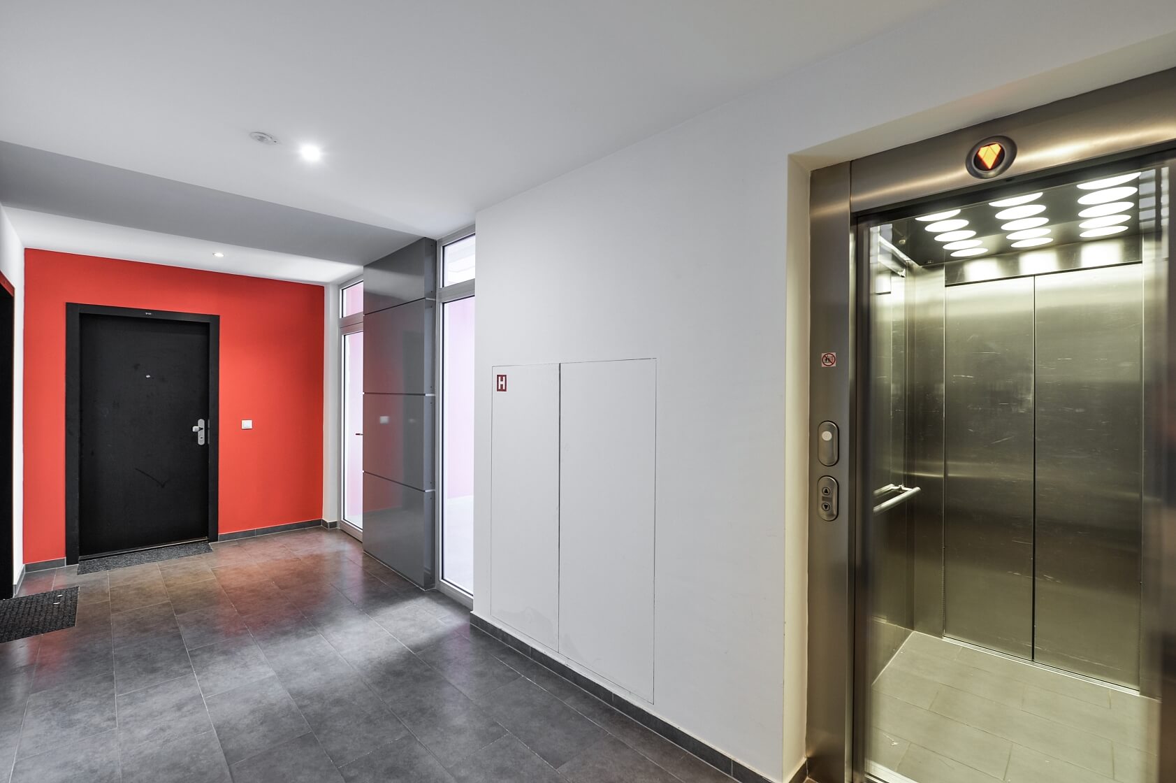 Jankovcova, Holešovice - Prague 7 | Rent, Apartment Two-bedroom (3+kk), 100 m²