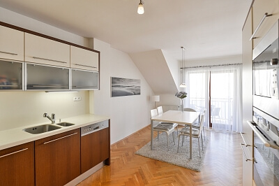 Francouzská, Vinohrady - Prague 2 | Sale, Apartment One-bedroom (2+kk), 69 m²