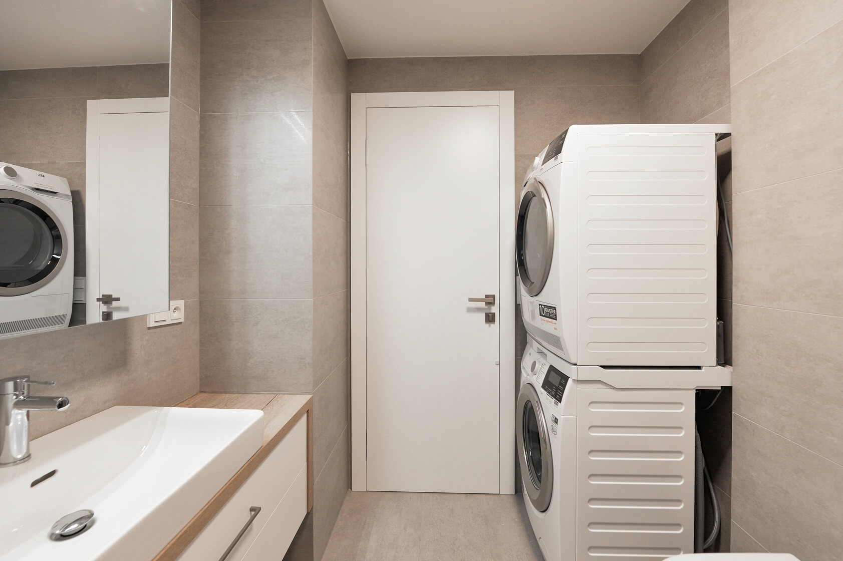 Grafická, Smíchov - Prague 5 | Rent, Apartment One-bedroom (2+kk), 42 m²