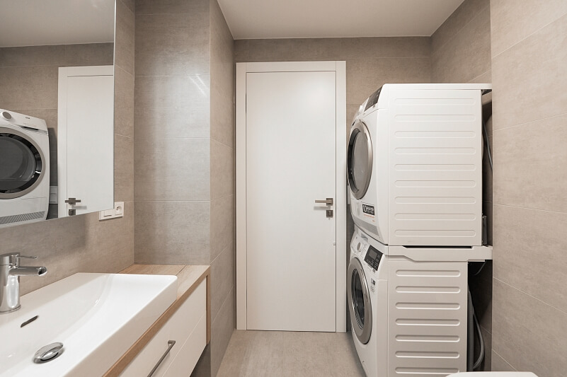 Grafická, Smíchov - Prague 5 | Rent, Apartment One-bedroom (2+kk), 42 m²