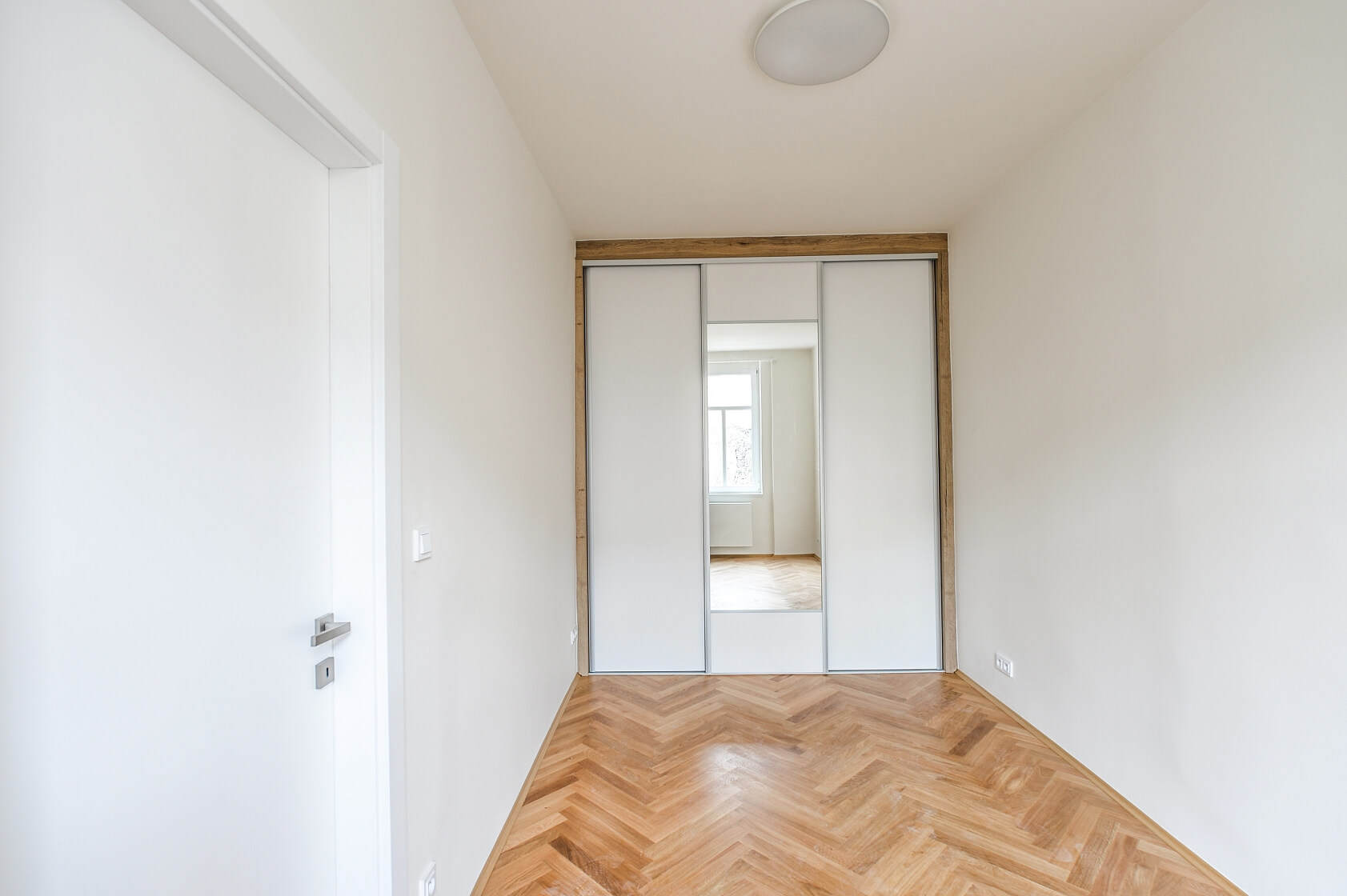 Grafická, Smíchov - Prague 5 | Rent, Apartment One-bedroom (2+kk), 42 m²