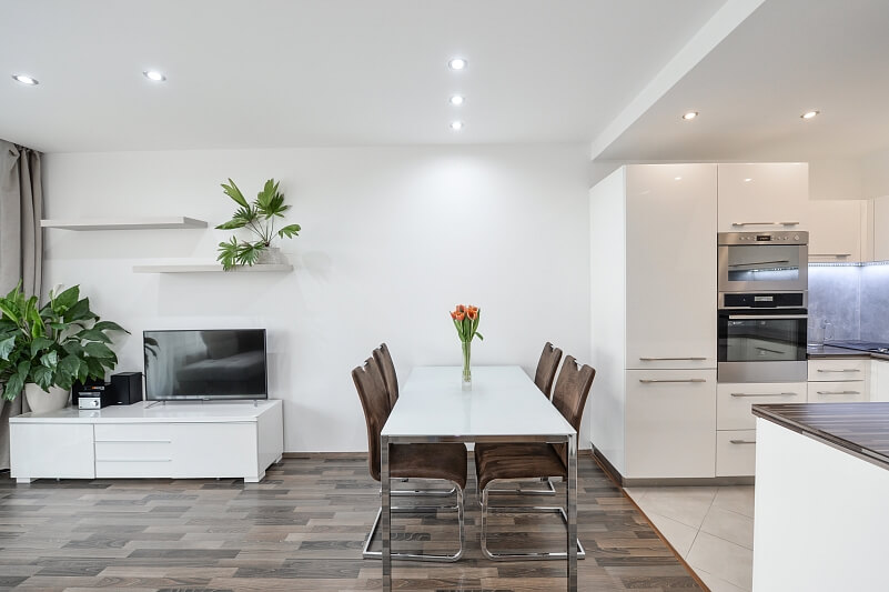 Nademlejnská, Hloubětín - Prague 9 | Sale, Apartment One-bedroom (2+kk), 60 m²