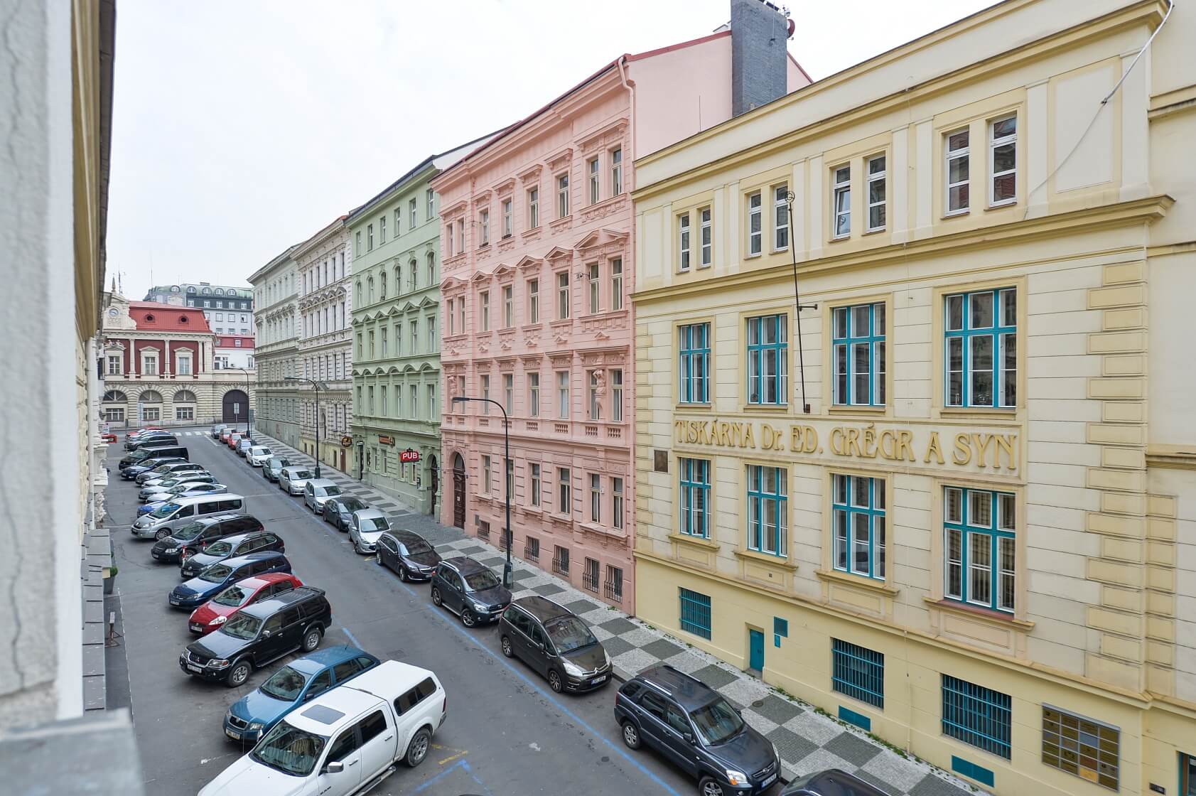 Hálkova, Nové Město - Praha 2 | Pronájem, Byt 1+kk, 29 m²