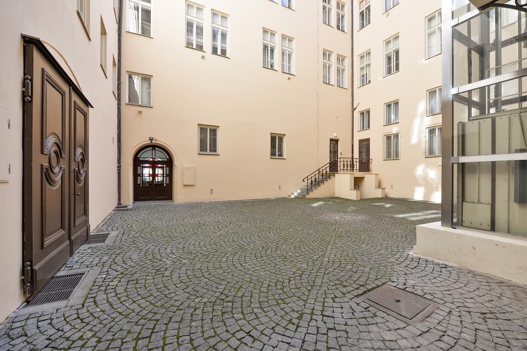 Revoluční, Nové Město - Prague 1 | Rent, Apartment One-bedroom (2+kk), 98 m²