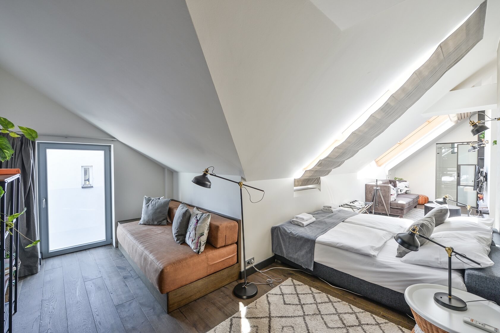 Revoluční, Nové Město - Praha 1 | Pronájem, Byt 1+kk, 52 m²