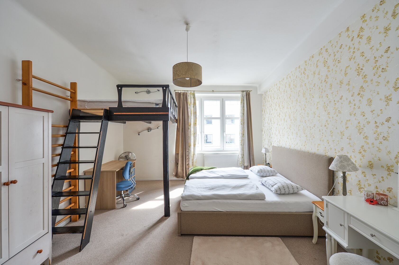 Benediktská, Staré Město - Praha 1 | Pronájem, Byt 4+kk, 97 m²
