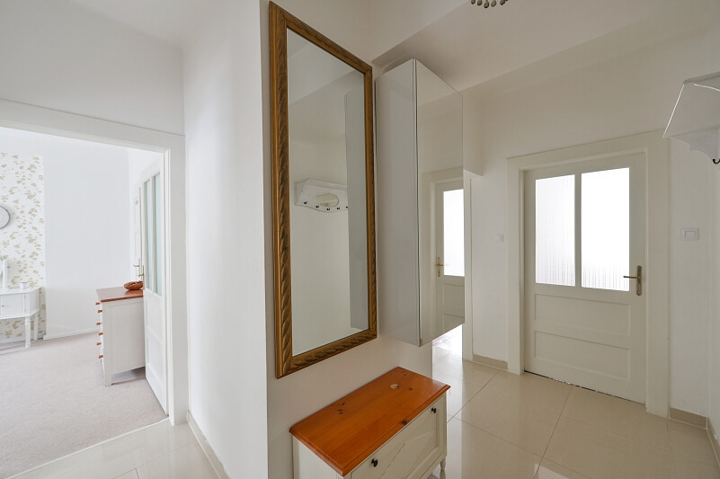 Benediktská, Staré Město - Prague 1 | Rent, Apartment Three-bedroom (4+kk), 97 m²