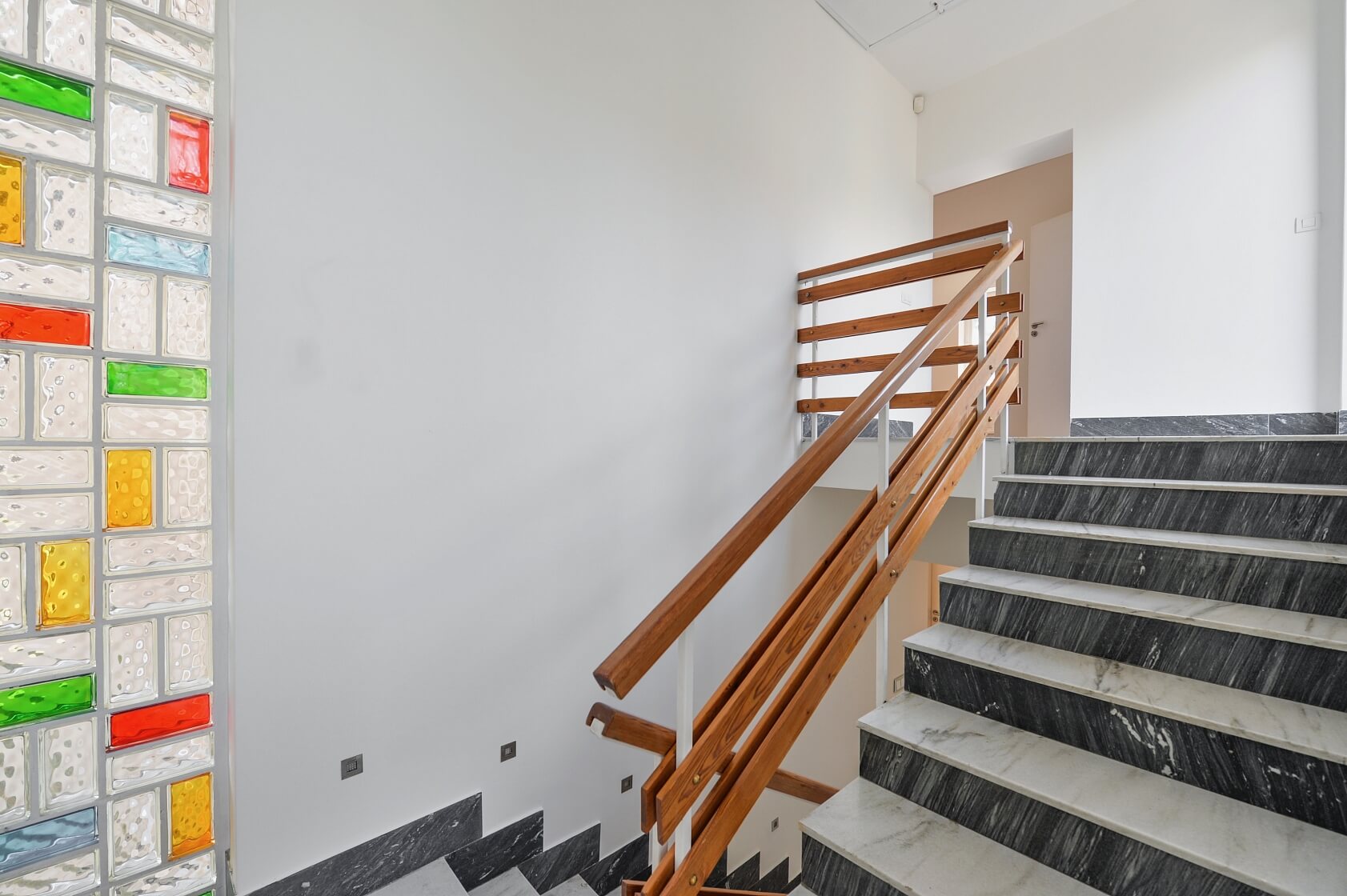 Albánská, Bubeneč - Prague 6 | Rent, House Five-bedroom (6+kk), 450 m²