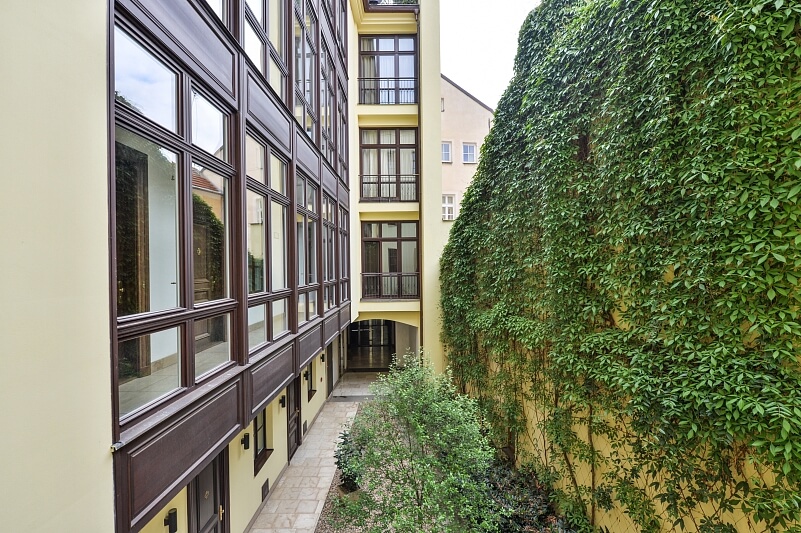 Liliová, Staré Město - Praha 1 | Pronájem, Byt 2+kk, 39 m²