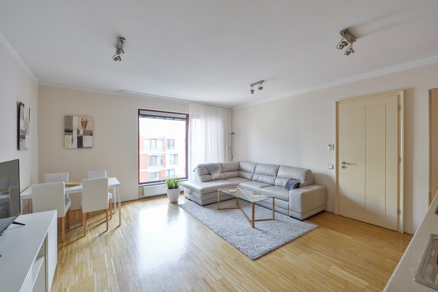 Rohanské nábřeží, Karlín - Prague 8 | Rent, Apartment One-bedroom (2+kk), 54 m²