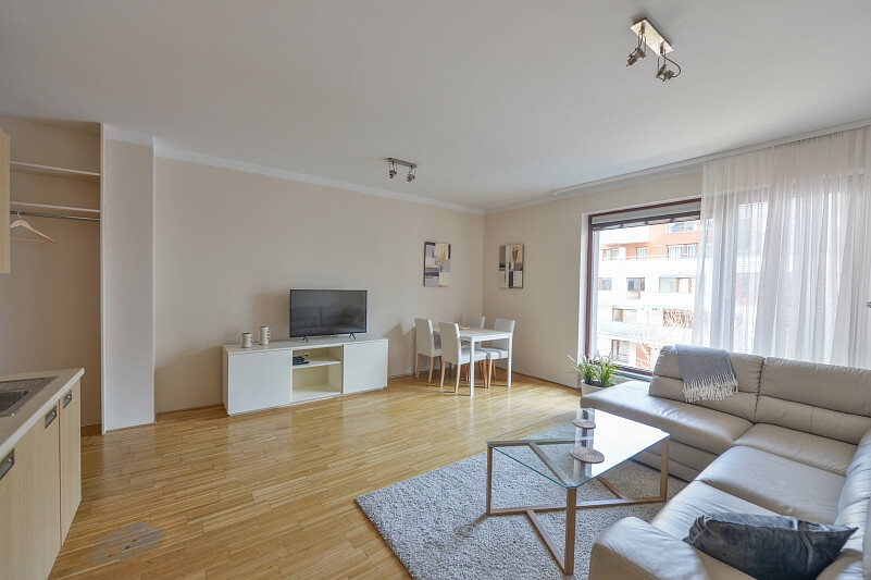 Rohanské nábřeží, Karlín - Praha 8 | Pronájem, Byt 2+kk, 54 m²
