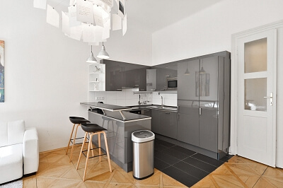 Vladislavova, Nové Město - Praha 1 | Pronájem, Byt 2+kk, 68 m²