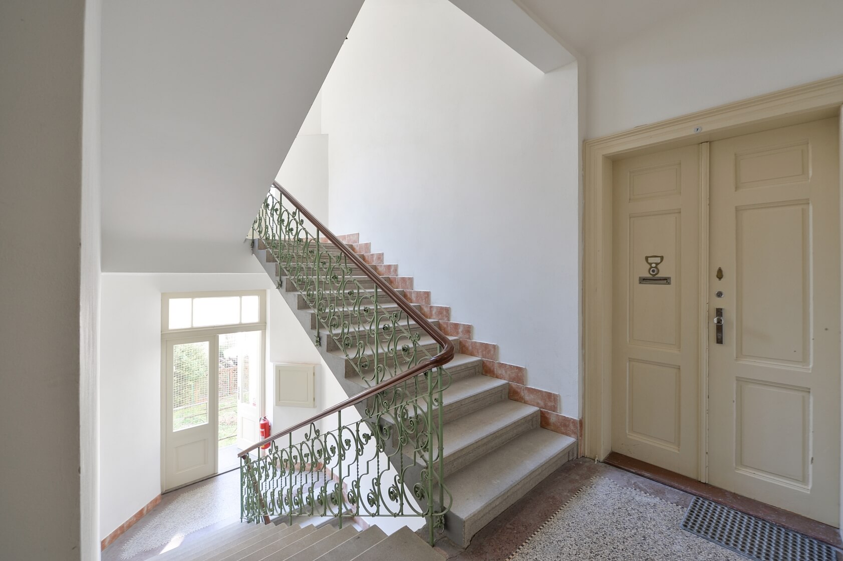 Moskevská, Vršovice - Prague 10 | Rent, Apartment One-bedroom (2+kk), 47 m²