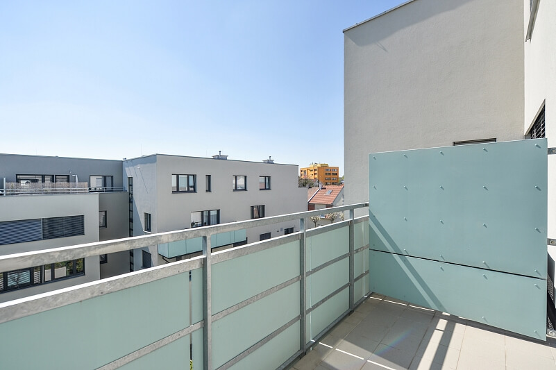 Pod Jarovem, Žižkov - Prague 3 | Rent, Apartment One-bedroom (2+kk), 67 m²