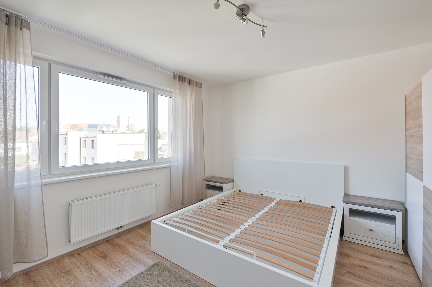 Pod Jarovem, Žižkov - Prague 3 | Rent, Apartment One-bedroom (2+kk), 67 m²