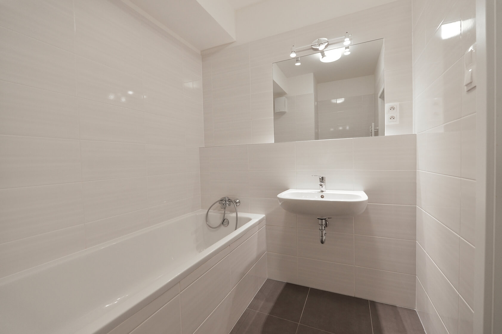 Pod Jarovem, Žižkov - Praha 3 | Pronájem, Byt 2+kk, 67 m²