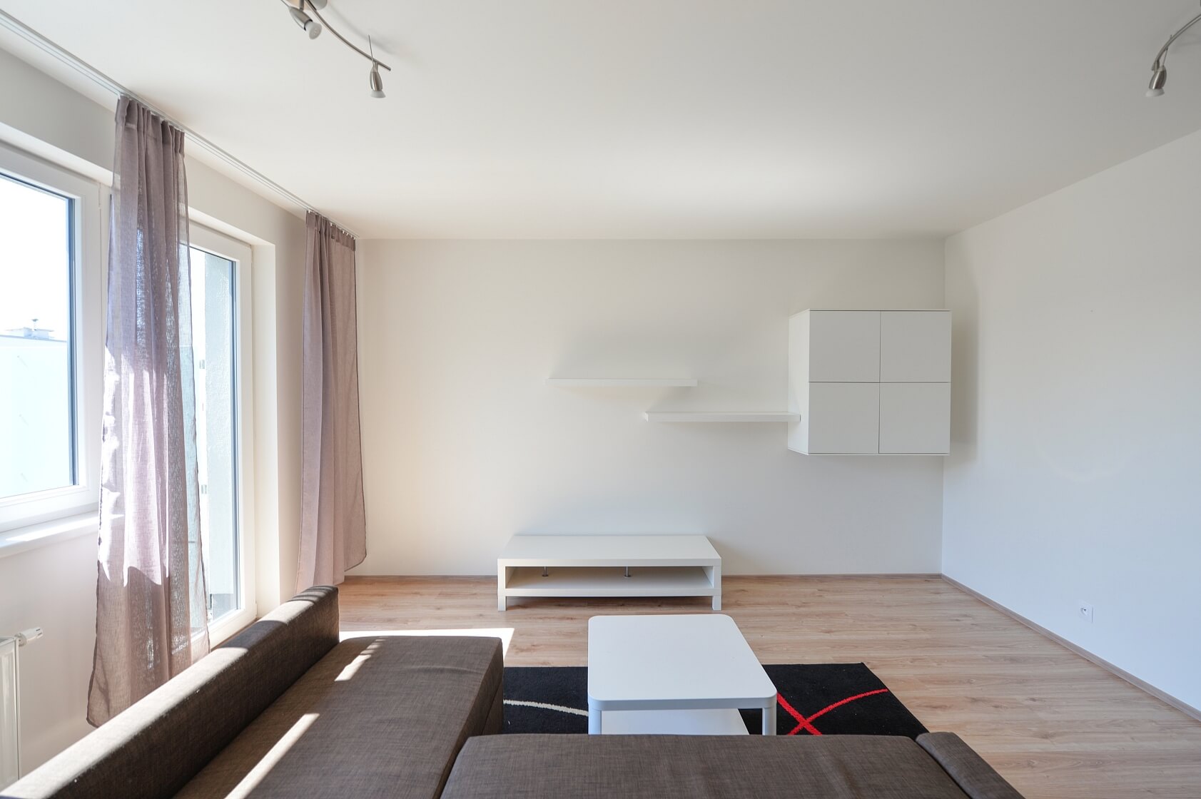 Pod Jarovem, Žižkov - Prague 3 | Rent, Apartment One-bedroom (2+kk), 67 m²