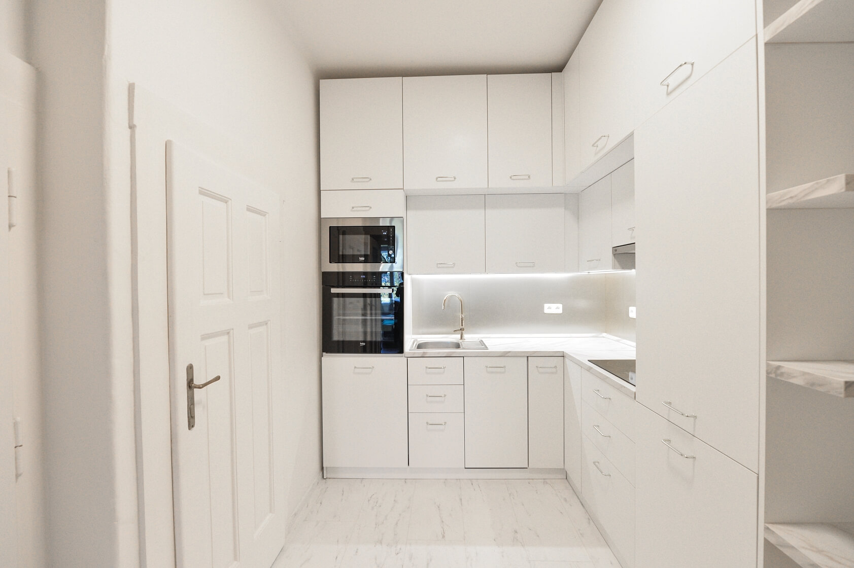 Rooseveltova, Bubeneč - Praha 6 | Pronájem, Byt 2+kk, 51 m²