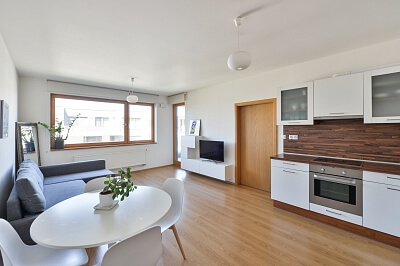 Generála Šišky, Modřany - Prague 4 | Rent, Apartment One-bedroom (2+kk), 70 m²