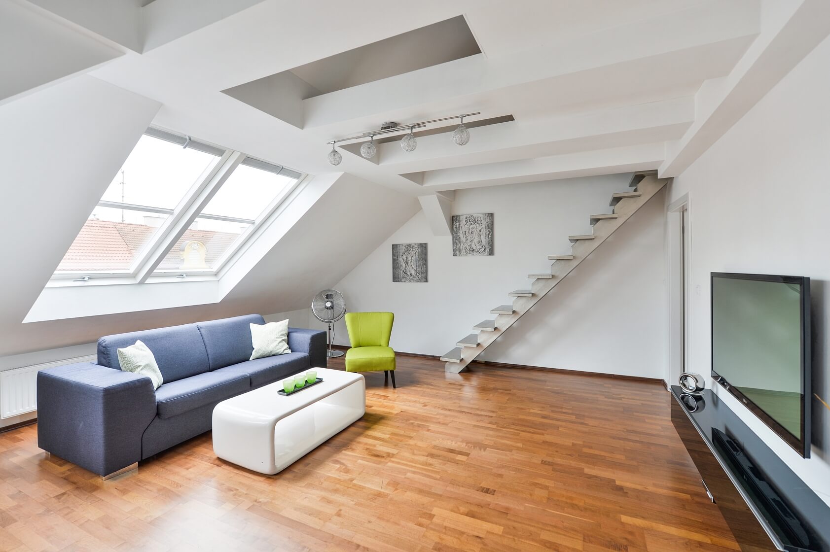 Letohradská, Holešovice - Prague 7 | Rent, Apartment One-bedroom (2+kk), 90 m²